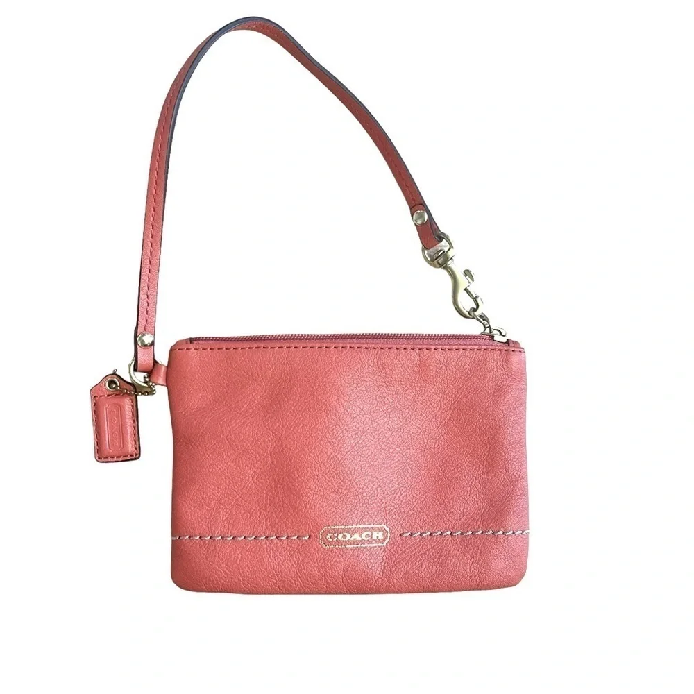 Coach Wristlet, Pink‎ Pebbled Leather, EUC